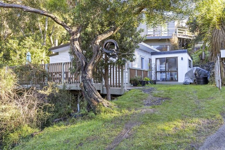 Photo of property in 40 Tikao Bay Road, Wainui, Akaroa, 7582