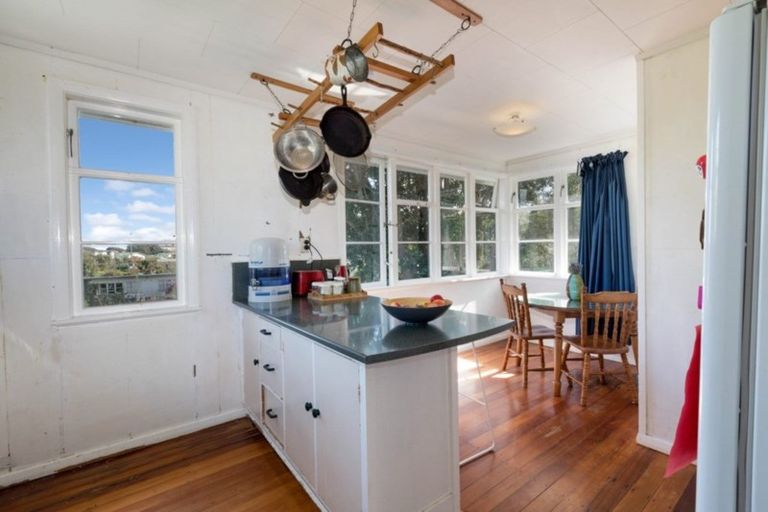 Photo of property in 50 Dimock Street, Titahi Bay, Porirua, 5022