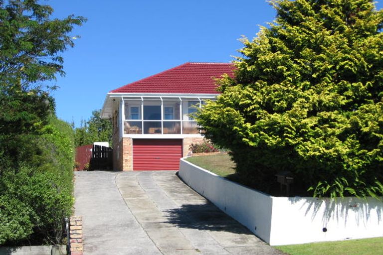 Photo of property in 25 Kokiri Street, Te Atatu South, Auckland, 0610