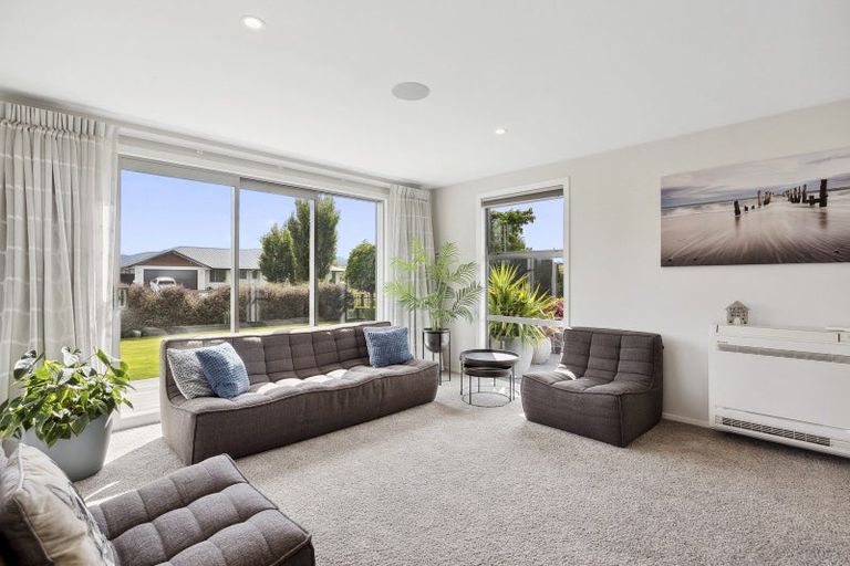 Photo of property in 23 Thornly Park Avenue, Mosgiel, 9024