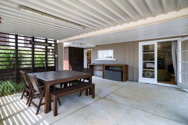 Photo of property in 112 Smart Road, Glen Avon, New Plymouth, 4312