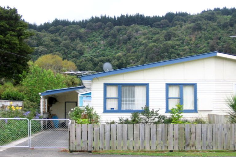 Photo of property in 21a Holdsworth Avenue, Trentham, Upper Hutt, 5018