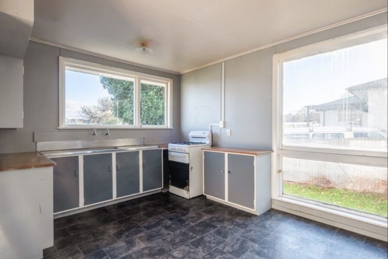 Photo of property in 52 Lawrence Street, Outer Kaiti, Gisborne, 4010