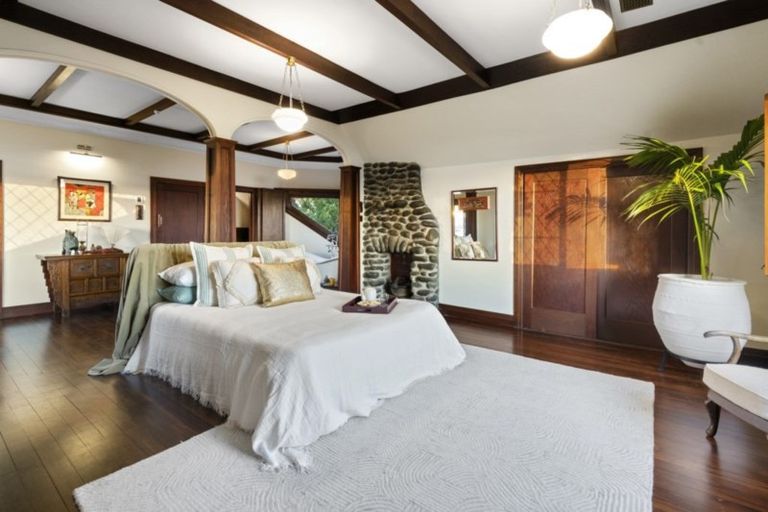 Photo of property in 18 Huia Street, Devonport, Auckland, 0624