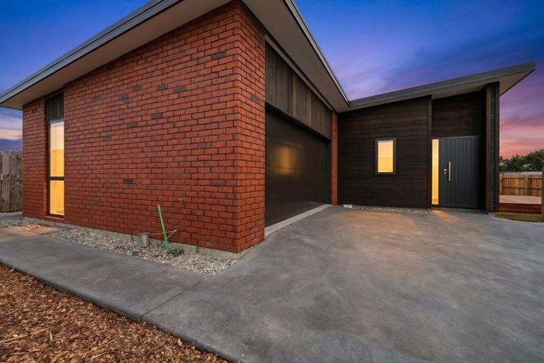Photo of property in 109 Severn Street, Clifton, Invercargill, 9812