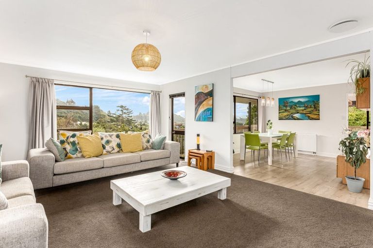 Photo of property in 34 Exploration Way, Whitby, Porirua, 5024