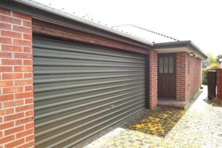 Photo of property in 11b Winters Road, Redwood, Christchurch, 8051