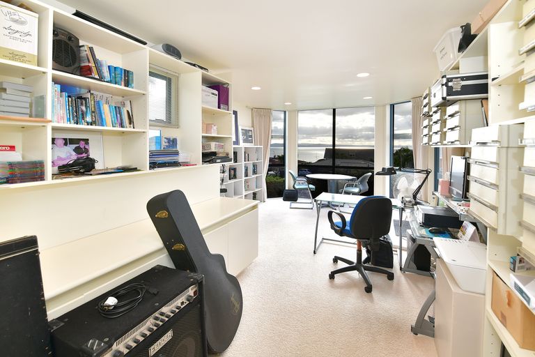 Photo of property in 59 Pacific Parade, Army Bay, Whangaparaoa, 0930