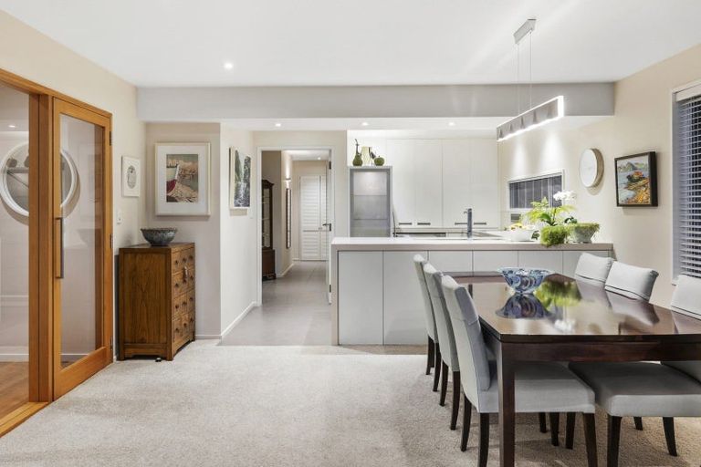 Photo of property in 34 Marine Parade, Macandrew Bay, Dunedin, 9014