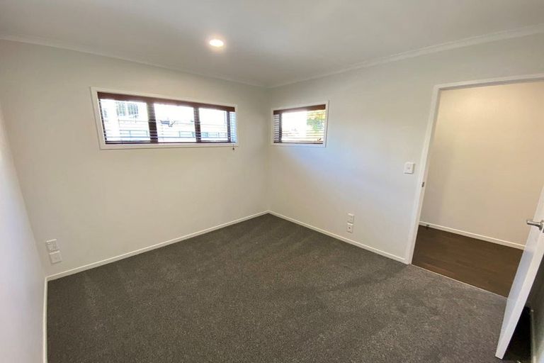 Photo of property in 2/2 Waipa Street, Birkenhead, Auckland, 0626
