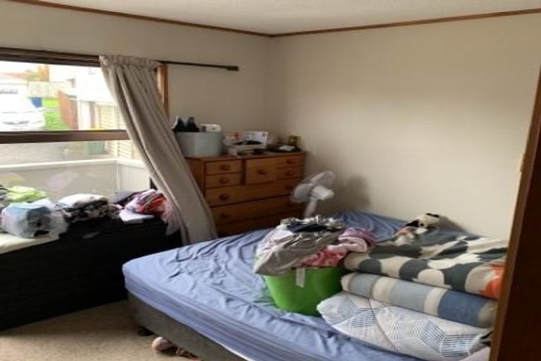 Photo of property in 4/18a Neal Avenue, Glenfield, Auckland, 0629