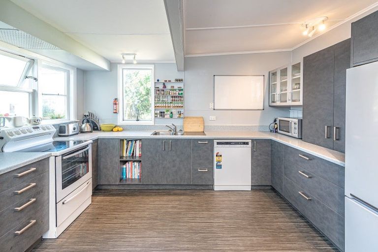 Photo of property in 19 Rapaki Street, Koitiata, Whanganui, 4581