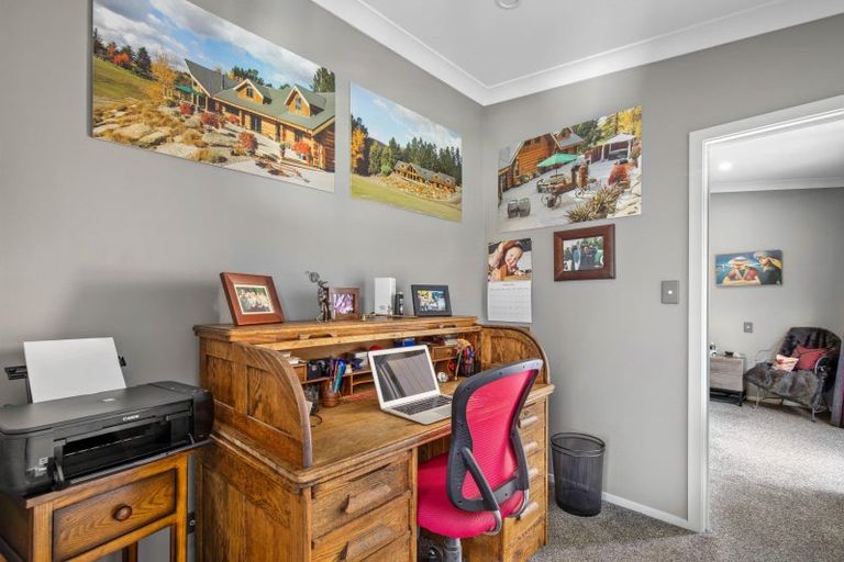 Photo of property in 10 Briar Crescent, Alexandra, 9320