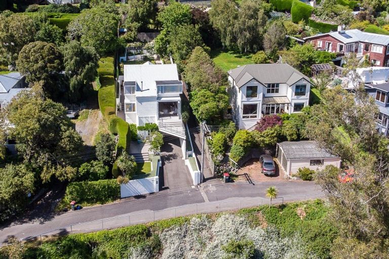 Photo of property in 34 Marine Parade, Macandrew Bay, Dunedin, 9014