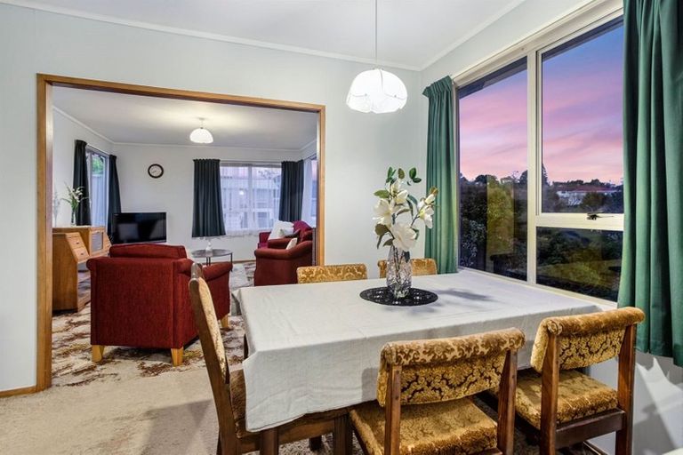 Photo of property in 18 Anich Road, Massey, Auckland, 0614