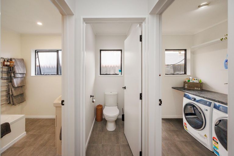 Photo of property in 28 Jefferson Crescent, Milson, Palmerston North, 4414