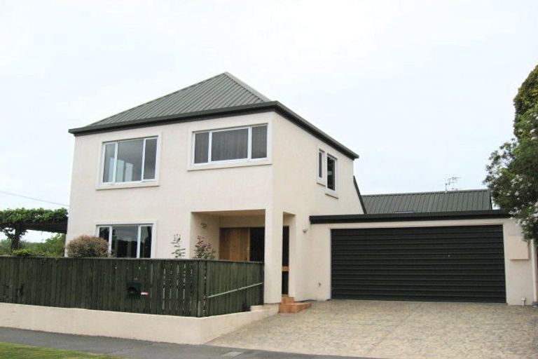 Photo of property in 68 Balrudry Street, Avonhead, Christchurch, 8042