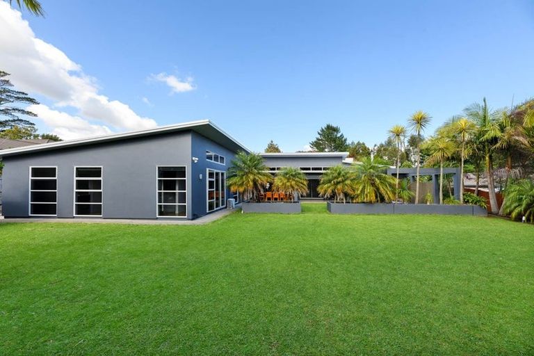 Photo of property in 7 Wicklam Lane, Greenhithe, Auckland, 0632