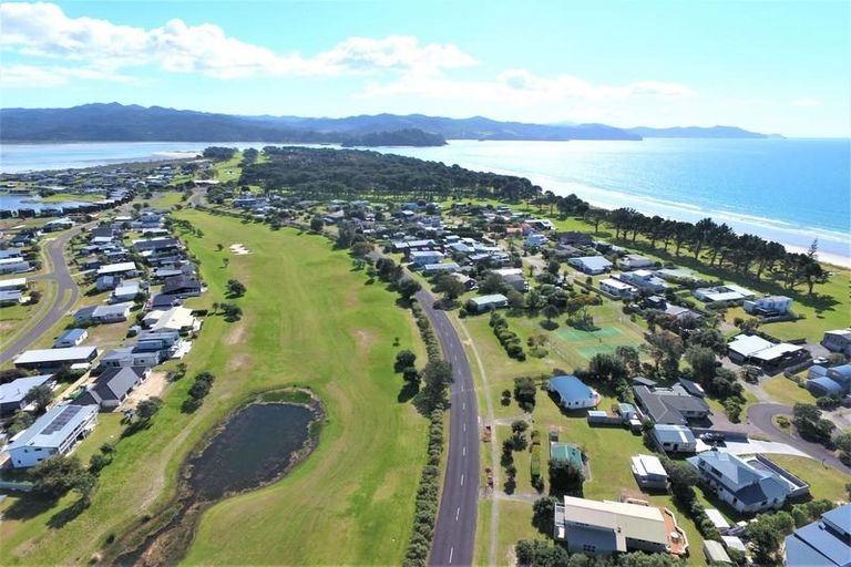Photo of property in 620 Matarangi Drive, Matarangi, Whitianga, 3592