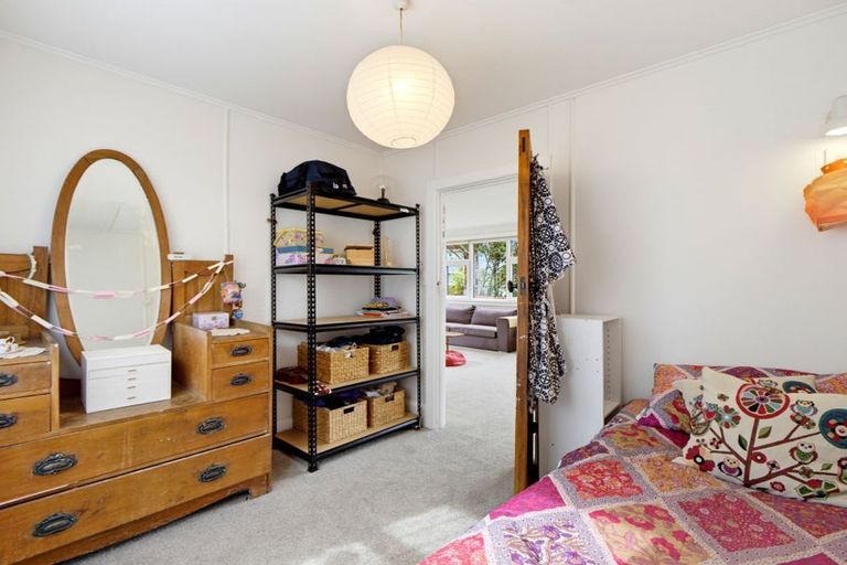 Photo of property in 10 Cornwall Road, Lyttelton, 8082