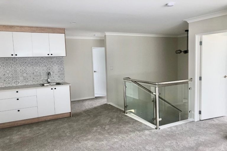 Photo of property in 60 Hikuawa Road, Flat Bush, Auckland, 2019