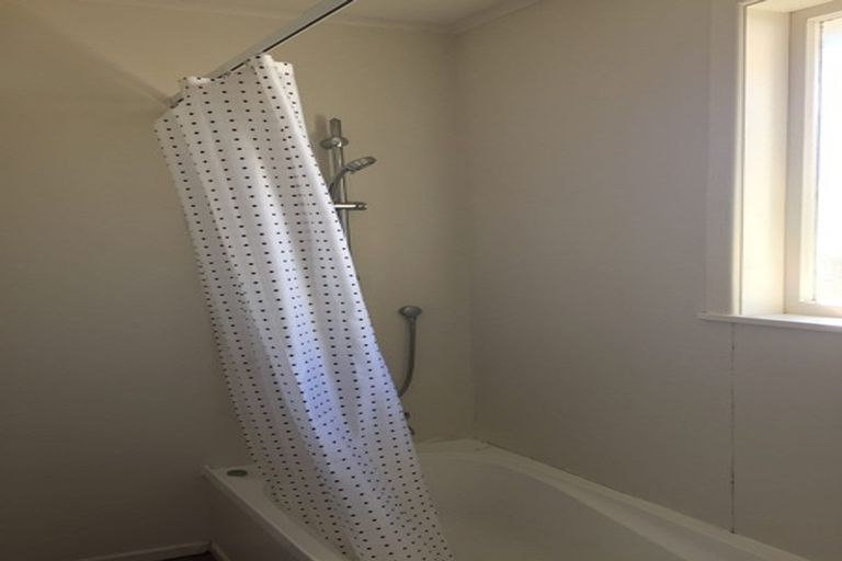 Photo of property in 38 Valonia Street, New Windsor, Auckland, 0600