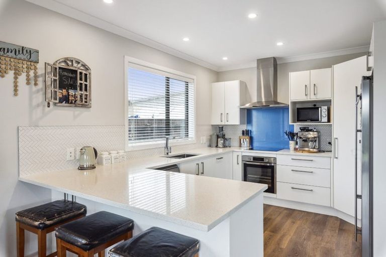 Photo of property in 8 Christow Court, Paraparaumu, 5032