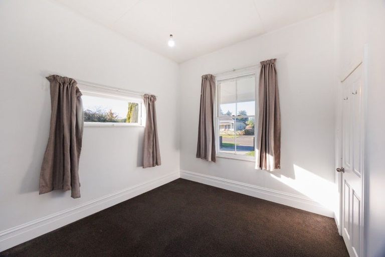 Photo of property in 16 Queen Street, Feilding, 4702