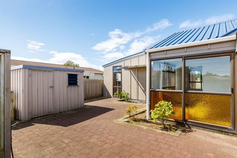 Photo of property in 115 Heta Road, Highlands Park, New Plymouth, 4312