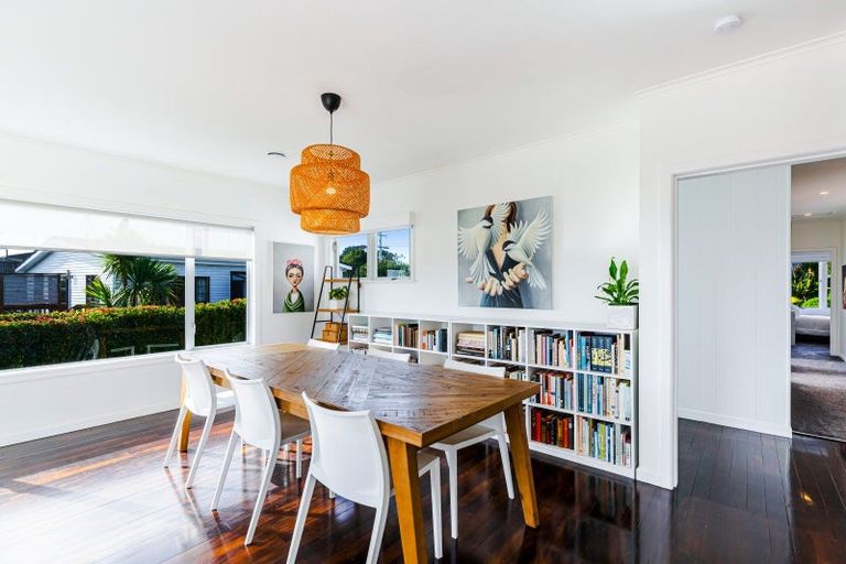 Photo of property in 17 Tainui Street, Torbay, Auckland, 0630