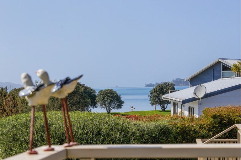 Photo of property in 12 Kahurangi Place, Snells Beach, 0920