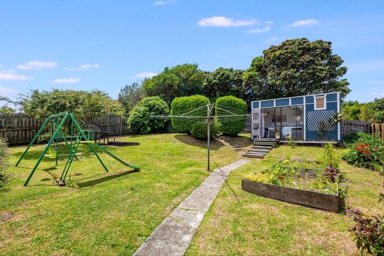 Photo of property in 50 Dimock Street, Titahi Bay, Porirua, 5022