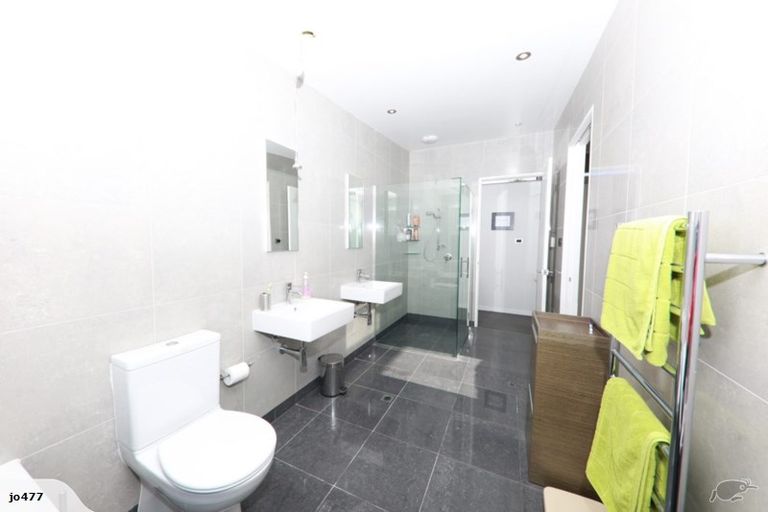 Photo of property in 25 St Michaels Avenue, Point Chevalier, Auckland, 1022