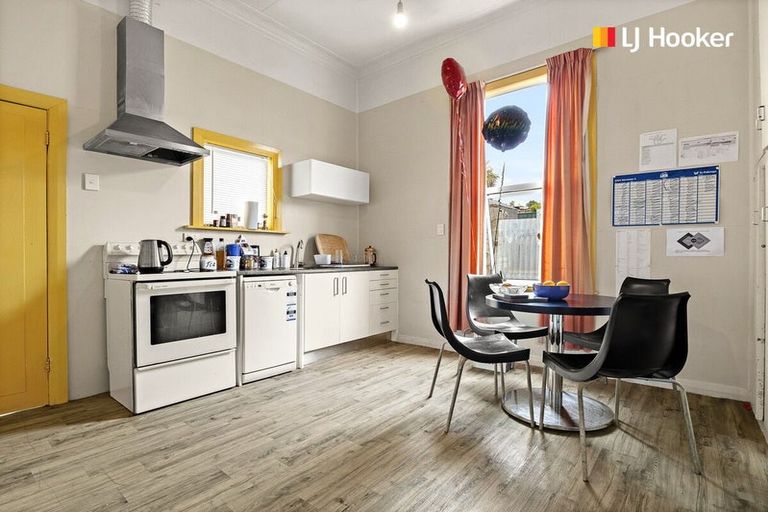 Photo of property in 385 South Road, Caversham, Dunedin, 9012