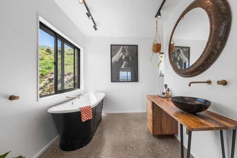 Photo of property in 1031 Lake Ferry Road, Dyerville, Martinborough, 5781