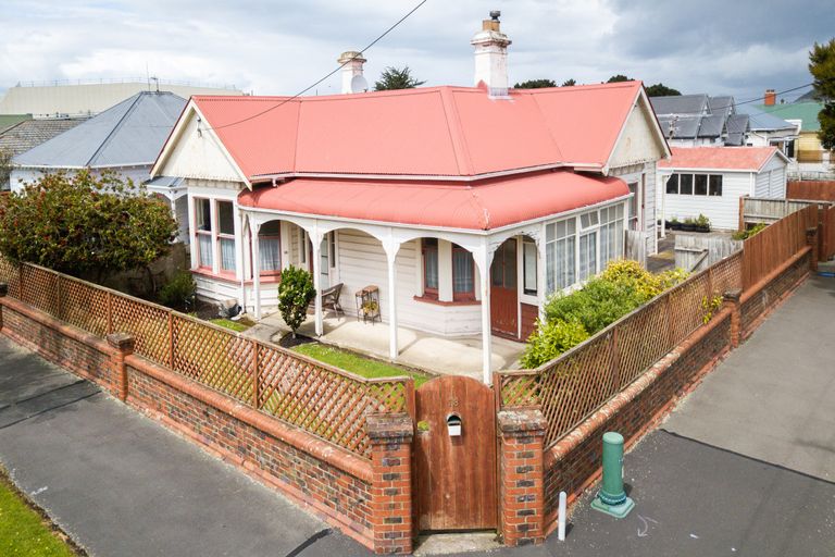 Photo of property in 18 Freyberg Street, Saint Kilda, Dunedin, 9012