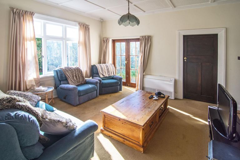 Photo of property in 16 Upper Plain Road, Masterton, 5810