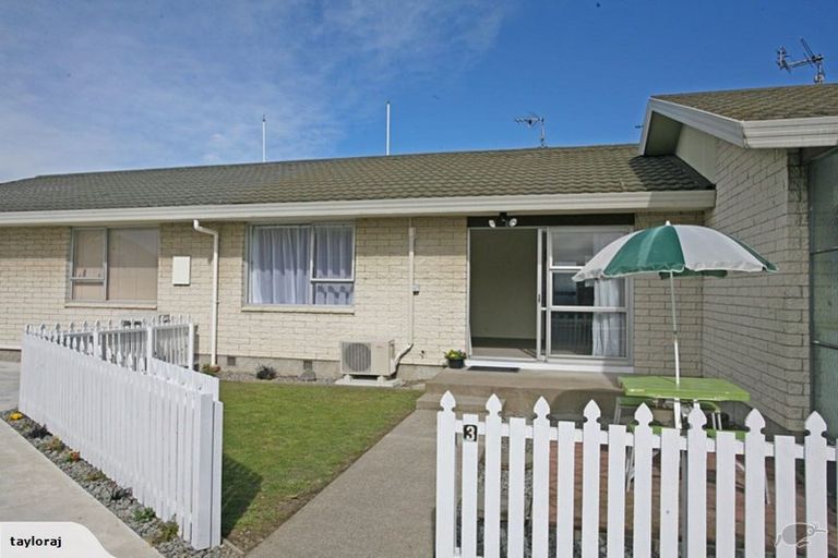 Photo of property in 3/12 Peer Street, Upper Riccarton, Christchurch, 8041