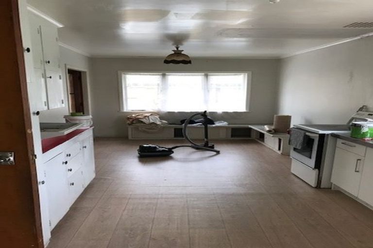 Photo of property in 32 Regent Street, Papatoetoe, Auckland, 2025