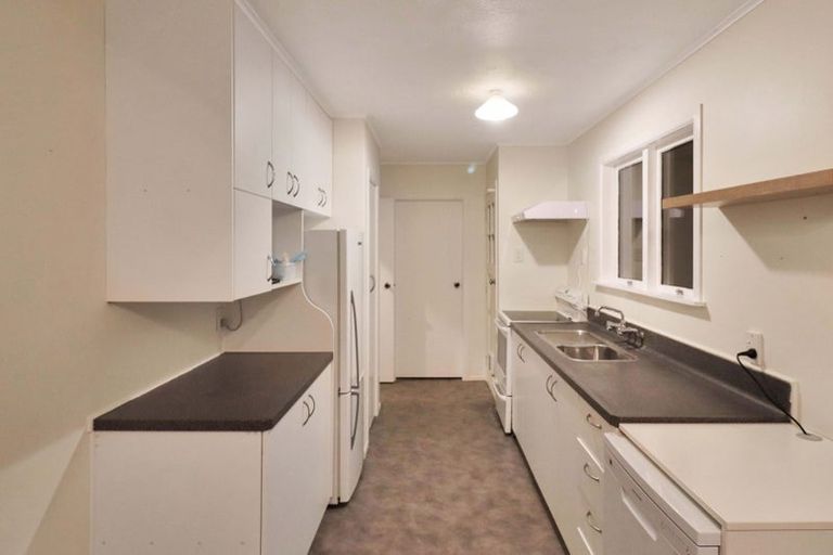 Photo of property in 58 Aniseed Grove, Timberlea, Upper Hutt, 5018