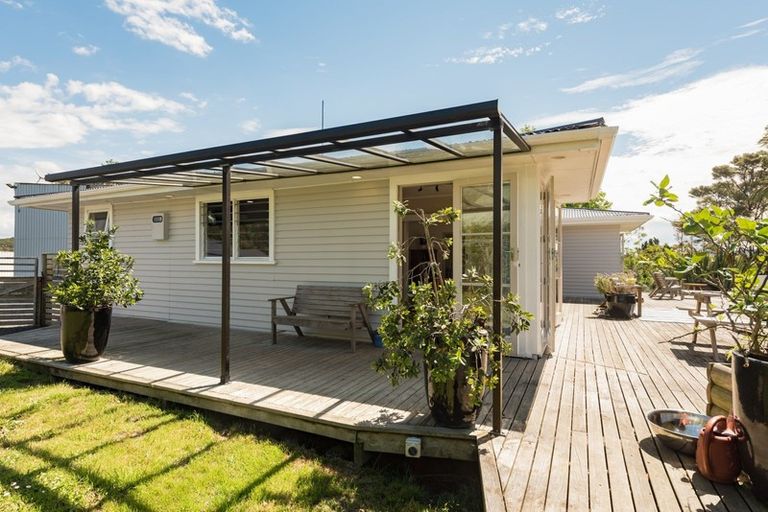 Photo of property in 2 Goffe Drive, Haruru, 0204