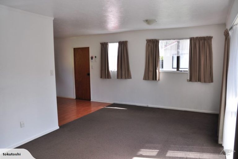 Photo of property in 2/67 Cortina Avenue, Johnsonville, Wellington, 6037