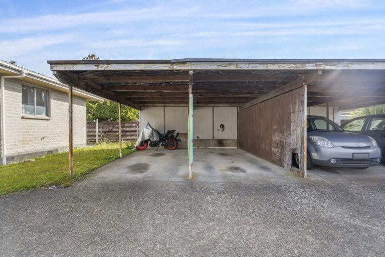 Photo of property in 1/12 Wilford Street, Wallaceville, Upper Hutt, 5018