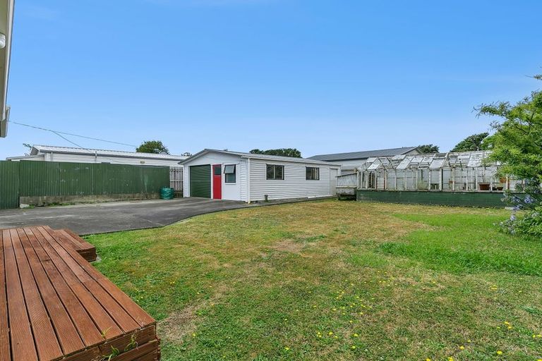 Photo of property in 37 Main Road, Titahi Bay, Porirua, 5022