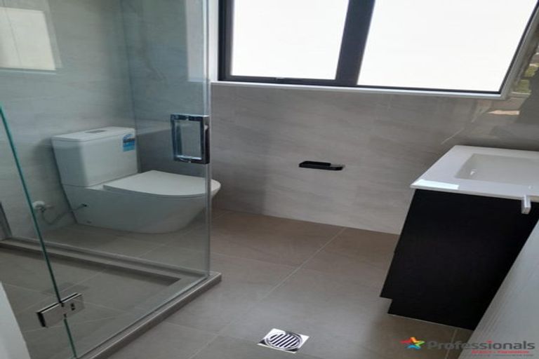 Photo of property in 10d White Road, Manurewa, Auckland, 2102