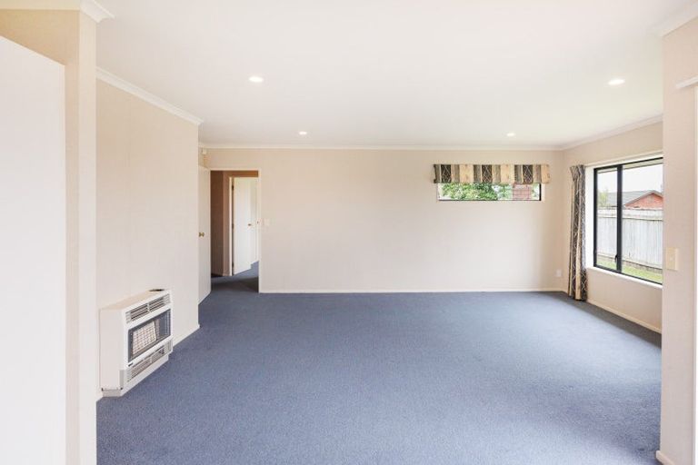 Photo of property in 38 Parnell Heights Drive, Kelvin Grove, Palmerston North, 4414