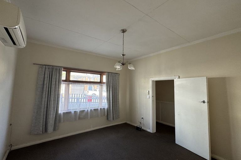 Photo of property in 26 Brougham Street, Mount Victoria, Wellington, 6011