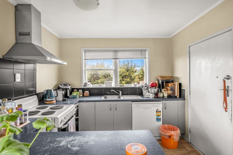 Photo of property in 27 Island View Road, Western Heights, Rotorua, 3015