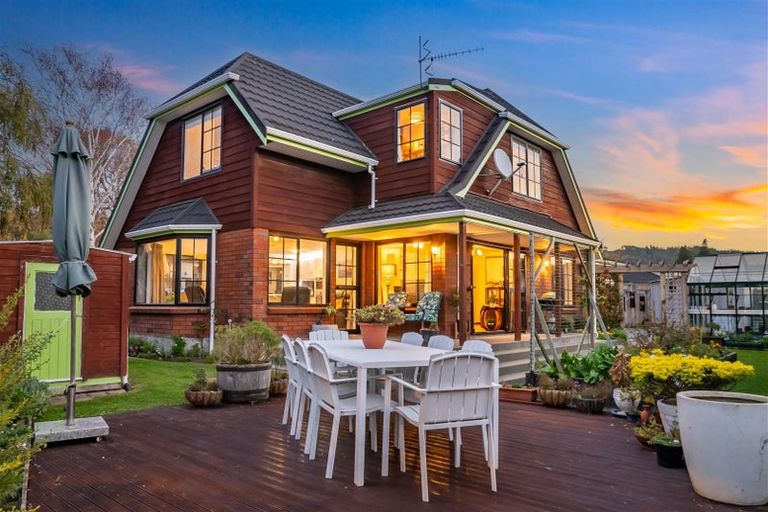 Photo of property in 21 Marlborough Street, Silverstream, Upper Hutt, 5019