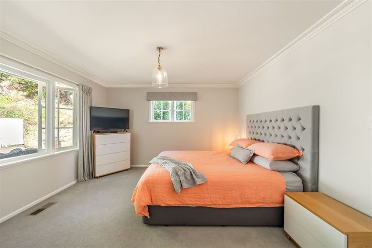 Photo of property in 67 Chatsworth Road, Silverstream, Upper Hutt, 5019